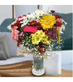 Bunte Blumen in einer Vase
