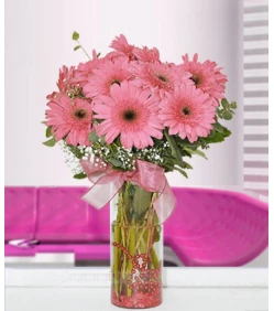 Rosa Gerbera in einer Vase
